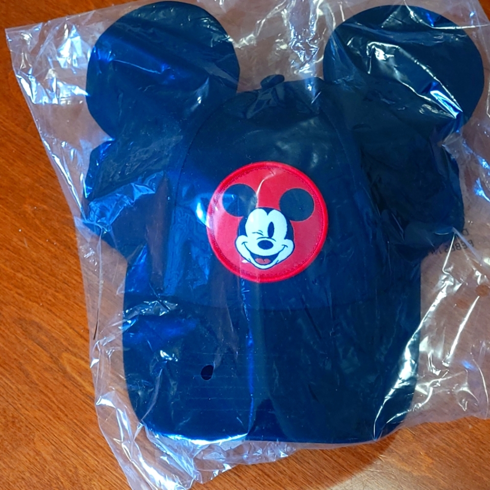 Unopened Disney Adjustable Velcro Baseball Hat With Mickey Mouse Ears
